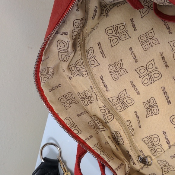 Red leather purse 4 items for $20❤️ - Picture 4 of 6